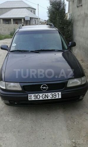 Opel Astra 1995, 200,000 km - 1.8 l - Sumqayıt