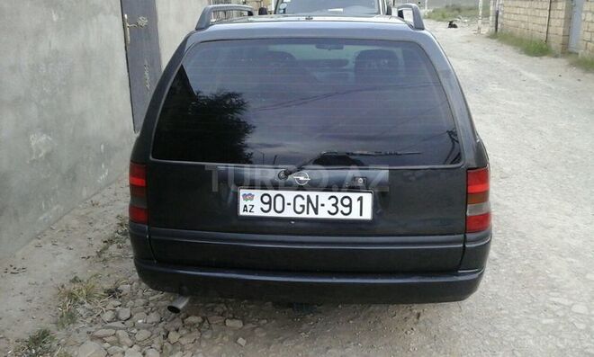 Opel Astra 1995, 200,000 km - 1.8 l - Sumqayıt