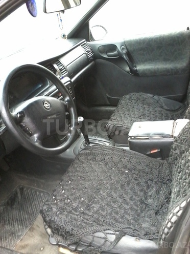 Opel Vectra 1996, 160,000 km - 1.6 l - Bakı