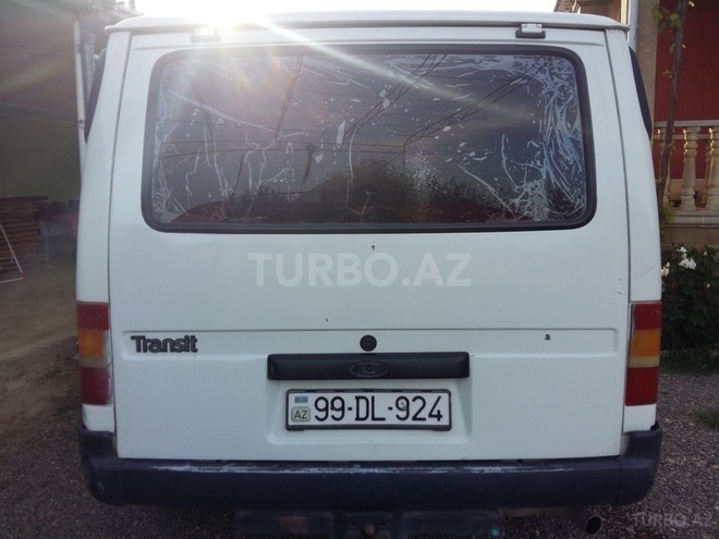 Ford Transit 2000, 260,500 km - 2.4 l - Qazax