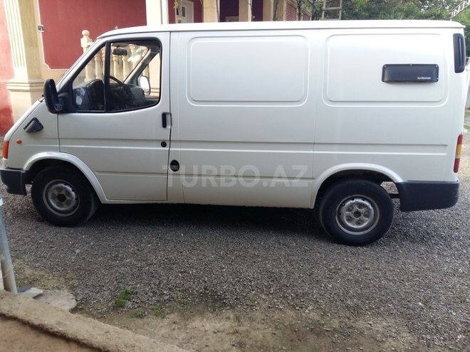 Ford Transit 2000, 260,500 km - 2.4 l - Qazax