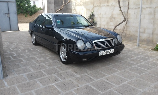 Mercedes E 240 1998, 300,010 km - 0.3 l - Bakı