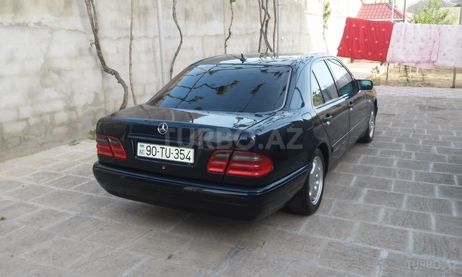 Mercedes E 240 1998, 300,010 km - 0.3 l - Bakı