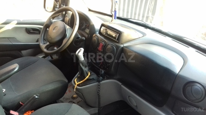 Fiat Doblo 2006, 300,000 km - 1.3 l - Bakı