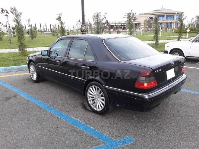 Mercedes C 230 1998, 180,000 km - 2.3 л - Sumqayıt