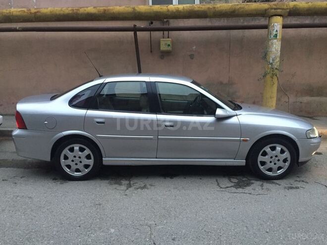 Opel Vectra 2000, 210,000 km - 2.0 l - Bakı