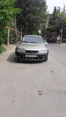 Opel Vectra 1996, 250,000 km - 2.0 l - Bakı