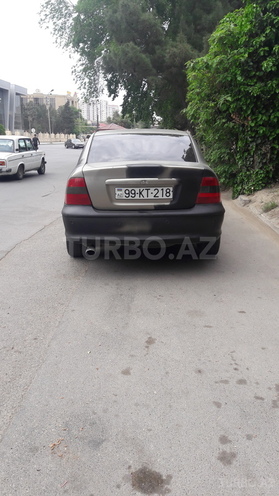 Opel Vectra 1996, 250,000 km - 2.0 l - Bakı