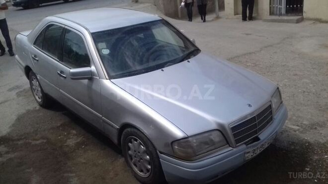 Mercedes C 220 1994, 240,000 km - 2.2 л - Bakı