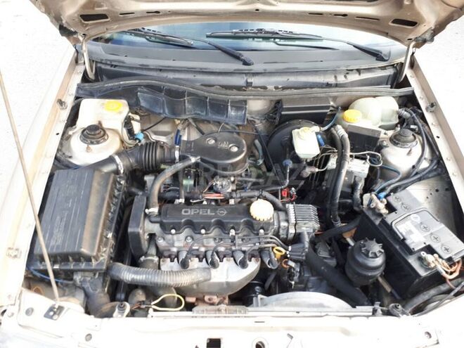 Opel Astra 1997, 260,268 km - 1.6 l - Bakı