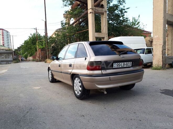 Opel Astra 1997, 260,268 km - 1.6 l - Bakı