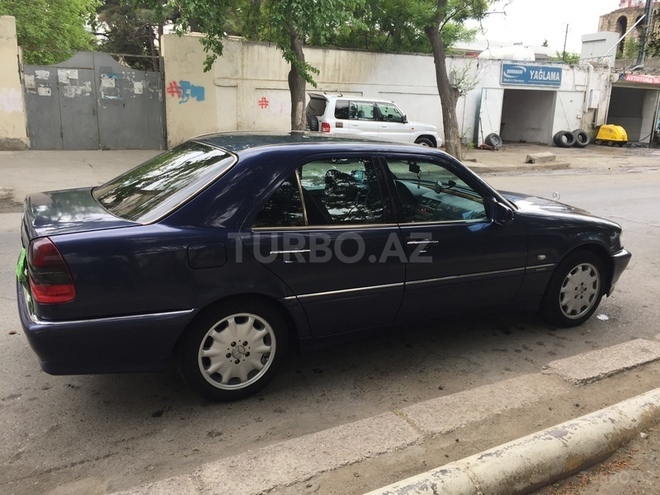 Mercedes C 200 1999, 232,000 km - 2.0 l - Bakı