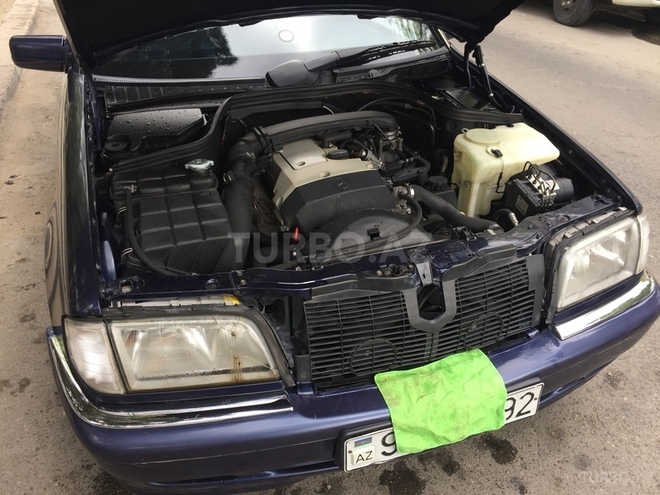 Mercedes C 200 1999, 232,000 km - 2.0 l - Bakı