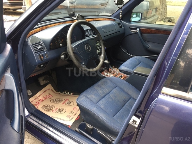 Mercedes C 200 1999, 232,000 km - 2.0 l - Bakı