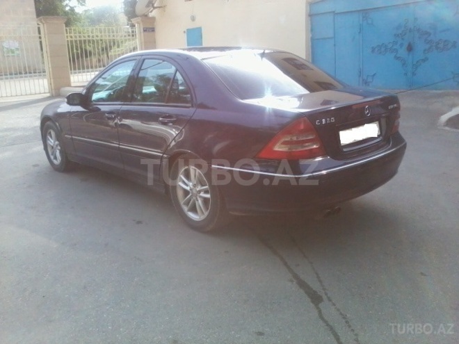 Mercedes C 320 2000, 220,000 km - 3.2 л - Bakı