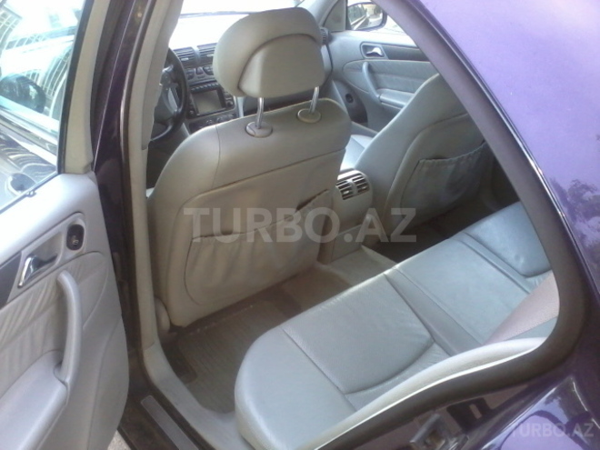 Mercedes C 320 2000, 220,000 km - 3.2 л - Bakı