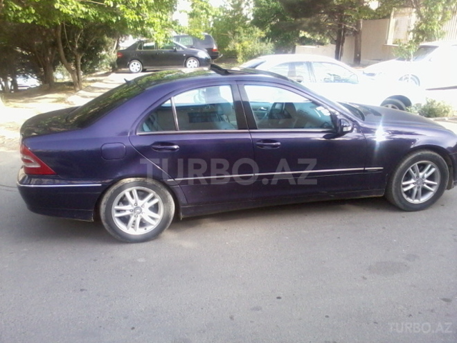 Mercedes C 320 2000, 220,000 km - 3.2 л - Bakı
