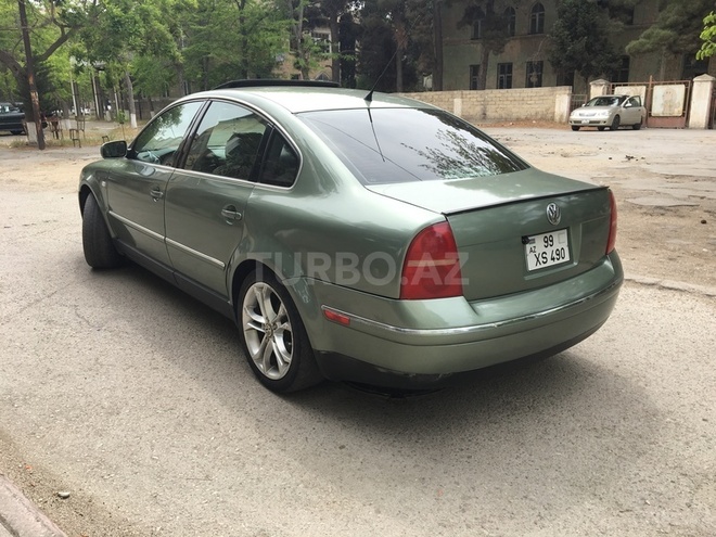Volkswagen Passat 2003, 160,000 km - 1.8 l - Sumqayıt