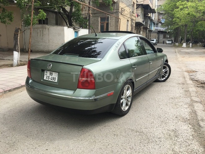 Volkswagen Passat 2003, 160,000 km - 1.8 l - Sumqayıt