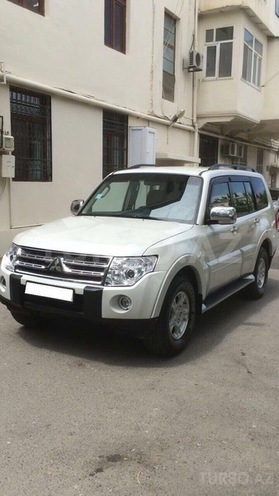 Mitsubishi Pajero 2007, 176,000 km - 3.0 l - Bakı