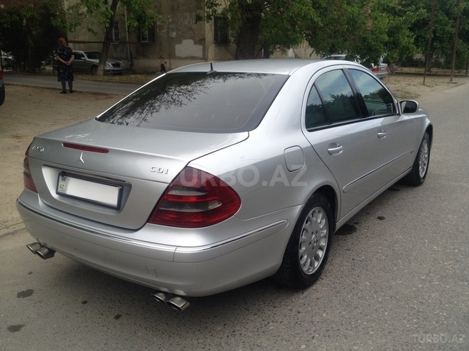 Mercedes E 270 2002, 281,000 km - 2.7 л - Bakı