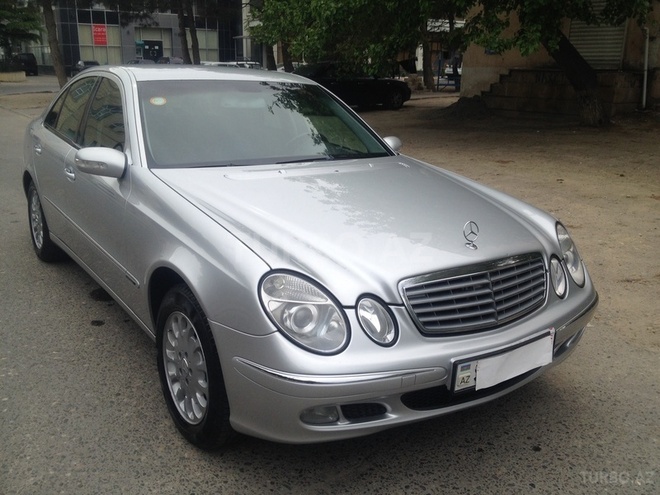 Mercedes E 270 2002, 281,000 km - 2.7 л - Bakı