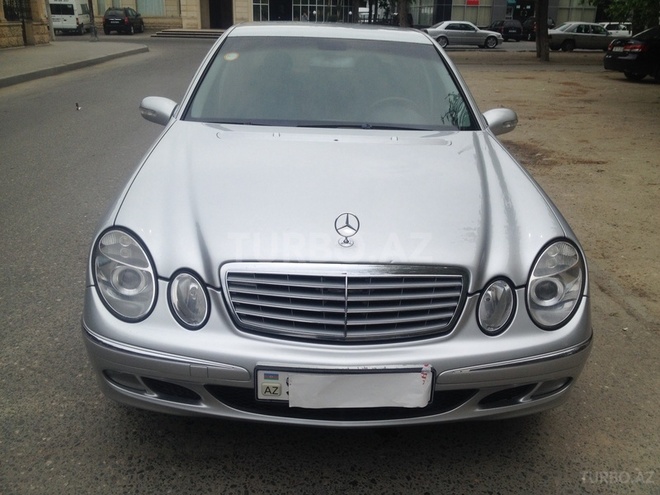 Mercedes E 270 2002, 281,000 km - 2.7 л - Bakı