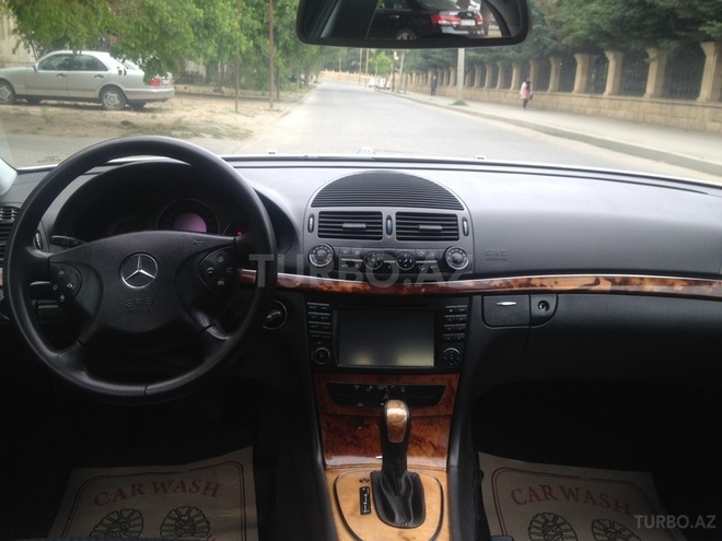 Mercedes E 270 2002, 281,000 km - 2.7 л - Bakı