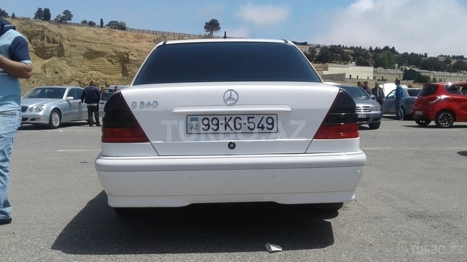 Mercedes C 240 1997, 226,000 km - 2.4 l - İmişli