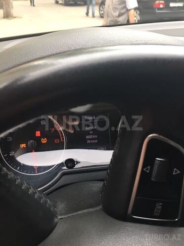 Audi Q5 2010, 73,200 km - 3.2 l - Bakı