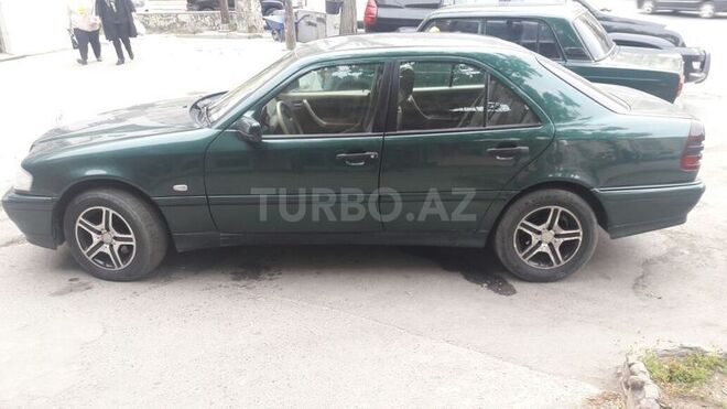 Mercedes C 220 1998, 225,000 km - 2.2 l - Bakı