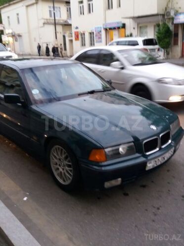 BMW 318 1993, 300,000 km - 1.8 l - Bakı