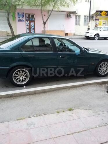 BMW 318 1993, 300,000 km - 1.8 l - Bakı