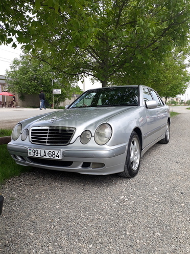 Mercedes E 320 2000, 312,000 km - 3.2 l - Bakı