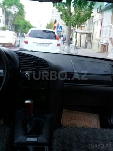 BMW 318 1993, 300,000 km - 1.8 l - Bakı