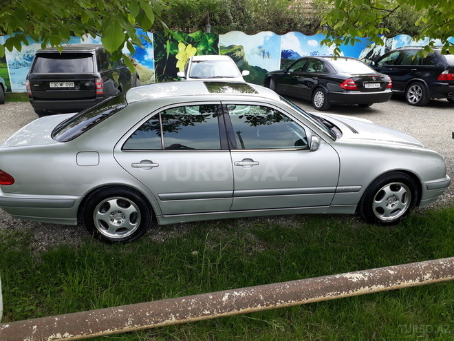 Mercedes E 320 2000, 312,000 km - 3.2 l - Bakı