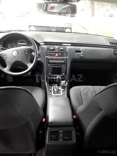 Mercedes E 320 2000, 312,000 km - 3.2 l - Bakı
