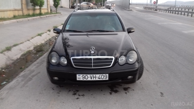 Mercedes C 220 2001, 290,000 km - 2.2 l - Bakı
