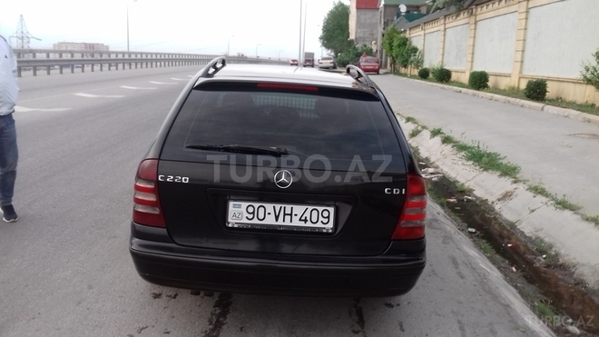 Mercedes C 220 2001, 290,000 km - 2.2 l - Bakı