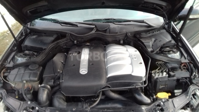 Mercedes C 220 2001, 290,000 km - 2.2 l - Bakı