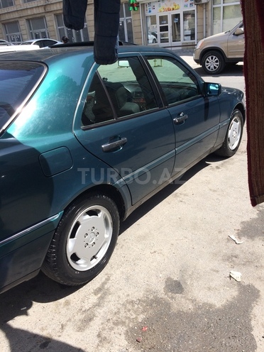 Mercedes C 220 1994, 315,000 km - 2.2 л - Bakı