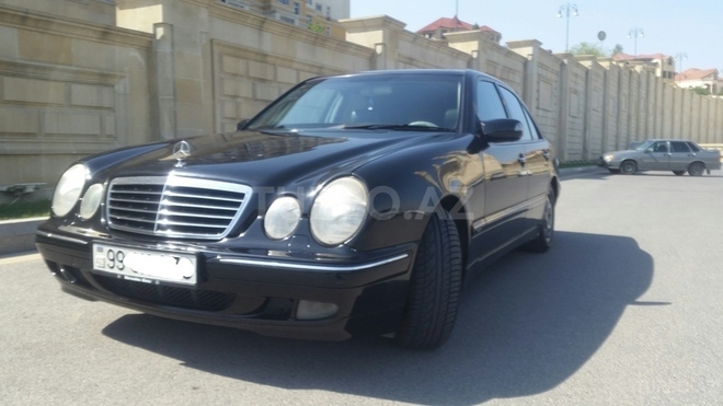 Mercedes E 240 2000, 210,000 km - 2.6 l - Bakı