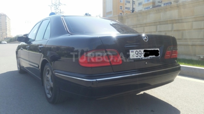 Mercedes E 240 2000, 210,000 km - 2.6 l - Bakı