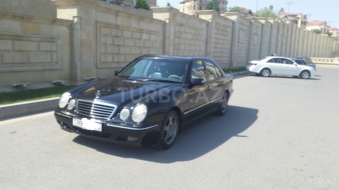 Mercedes E 240 2000, 210,000 km - 2.6 l - Bakı