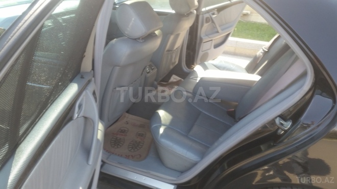 Mercedes E 240 2000, 210,000 km - 2.6 l - Bakı