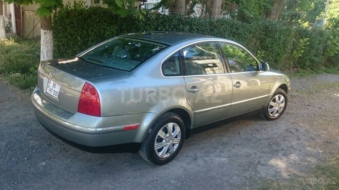 Volkswagen Passat 2004, 177,000 km - 1.8 l - Mingəçevir