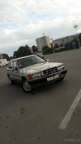 Mercedes 190 1989, 130,000 km - 2.0 л - Bərdə