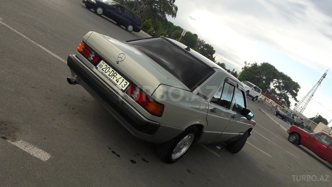 Mercedes 190 1989, 130,000 km - 2.0 л - Bərdə