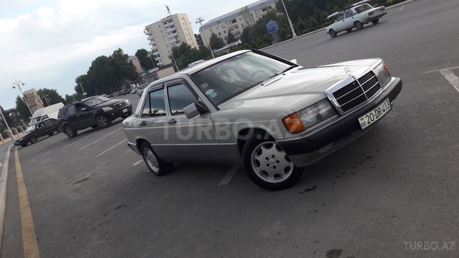 Mercedes 190 1989, 130,000 km - 2.0 л - Bərdə
