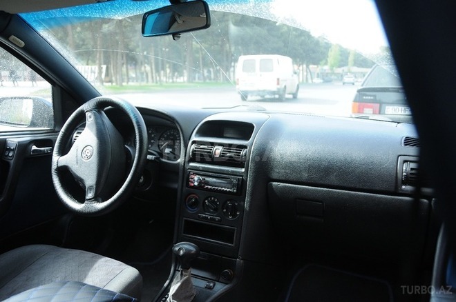 Opel Astra 2002, 285,000 km - 1.6 l - Bakı
